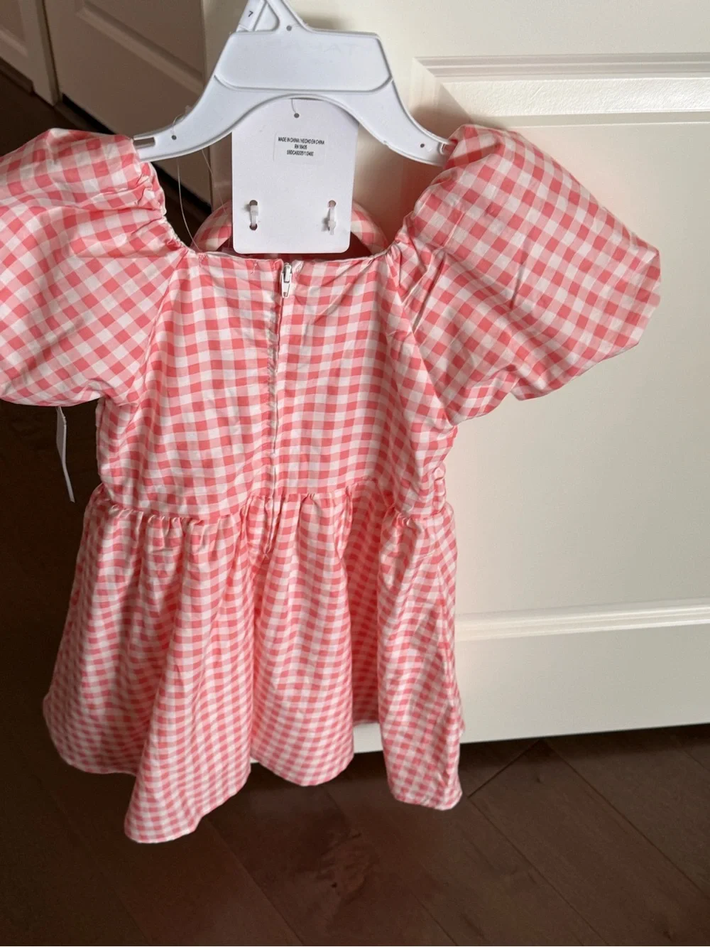 Tahari brand new